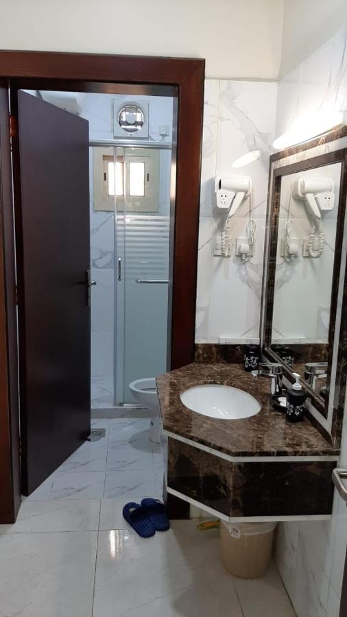 Aparthotel Dana Airport Furnished 3*